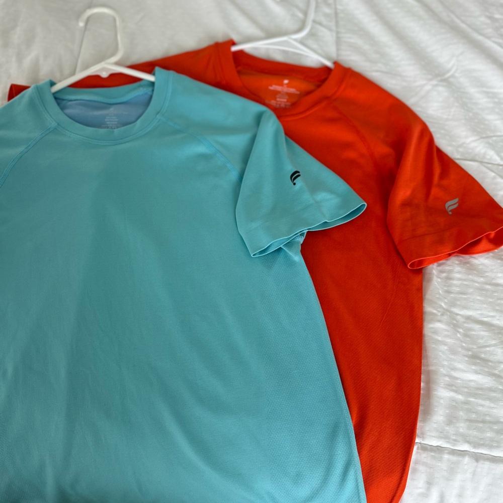 NEW- Men’s XS fabletics shirts